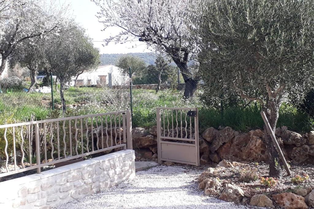 לורג Maison 2 Ou 4 Personnes Jardin Parking Les Amandiers מראה חיצוני תמונה